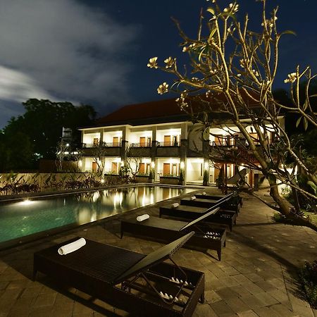 Le Lima Hotel Kuta Lombok Kültér fotó