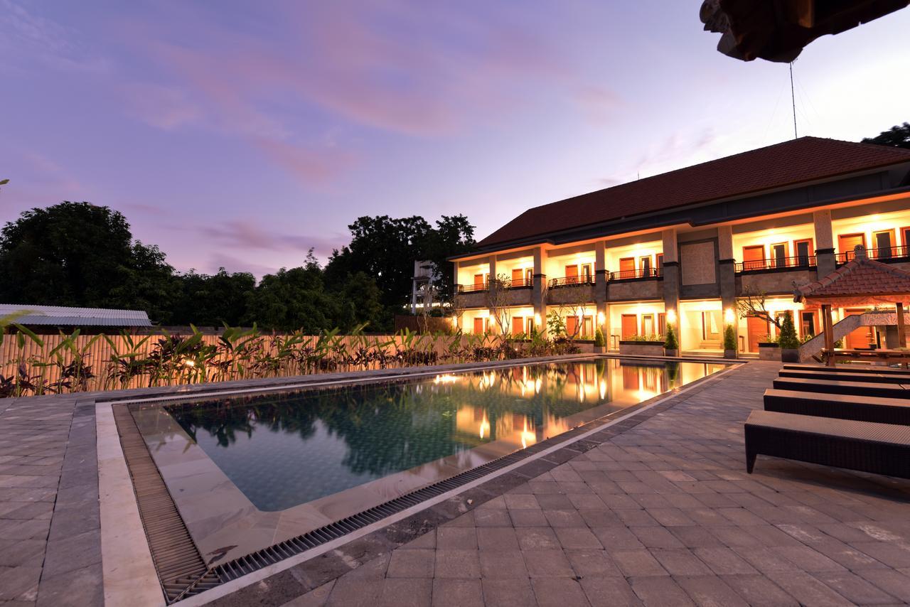Le Lima Hotel Kuta Lombok Kültér fotó
