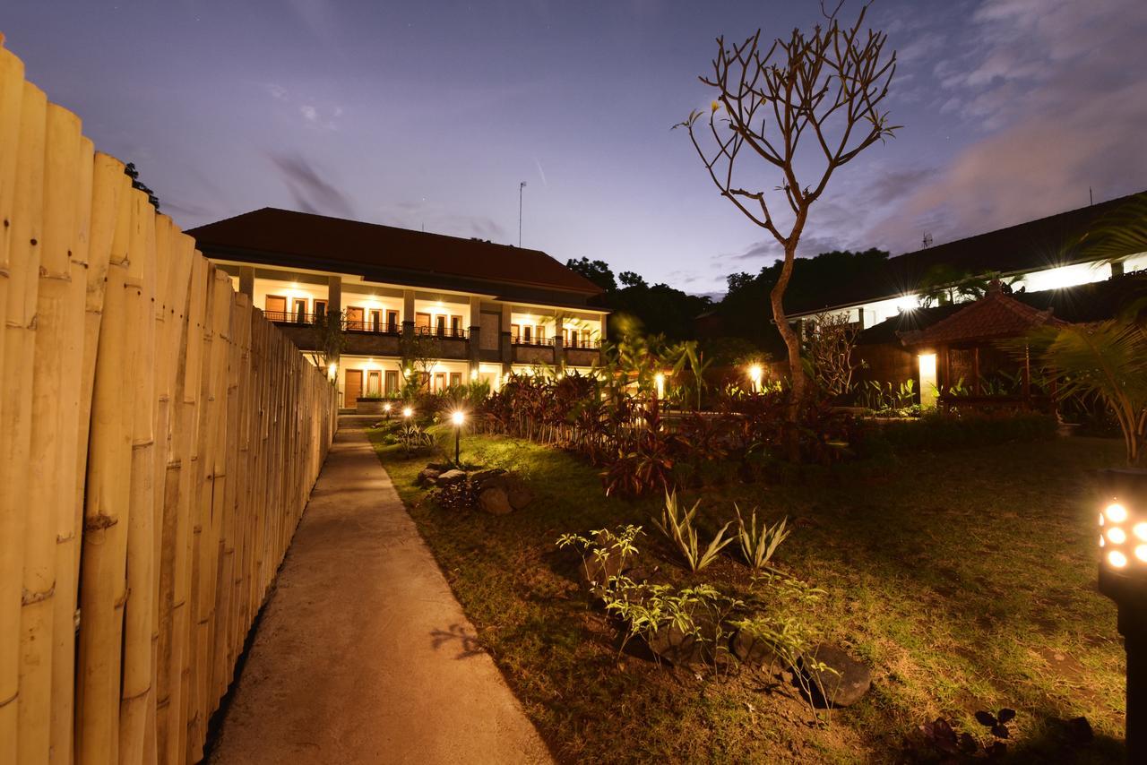 Le Lima Hotel Kuta Lombok Kültér fotó